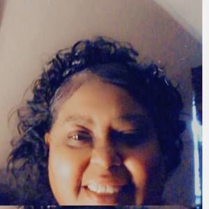 Meet your Posher, Lois